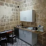 Sixty Two 3 Apartment