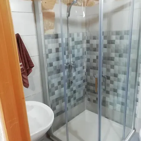Sixty Two 3 Apartman Victoria