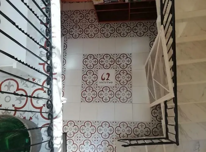 Apartament Sixty Two 3 *